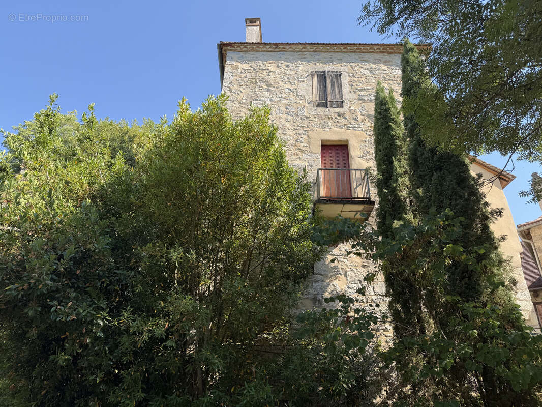 Ensemble en pierre - photo 4