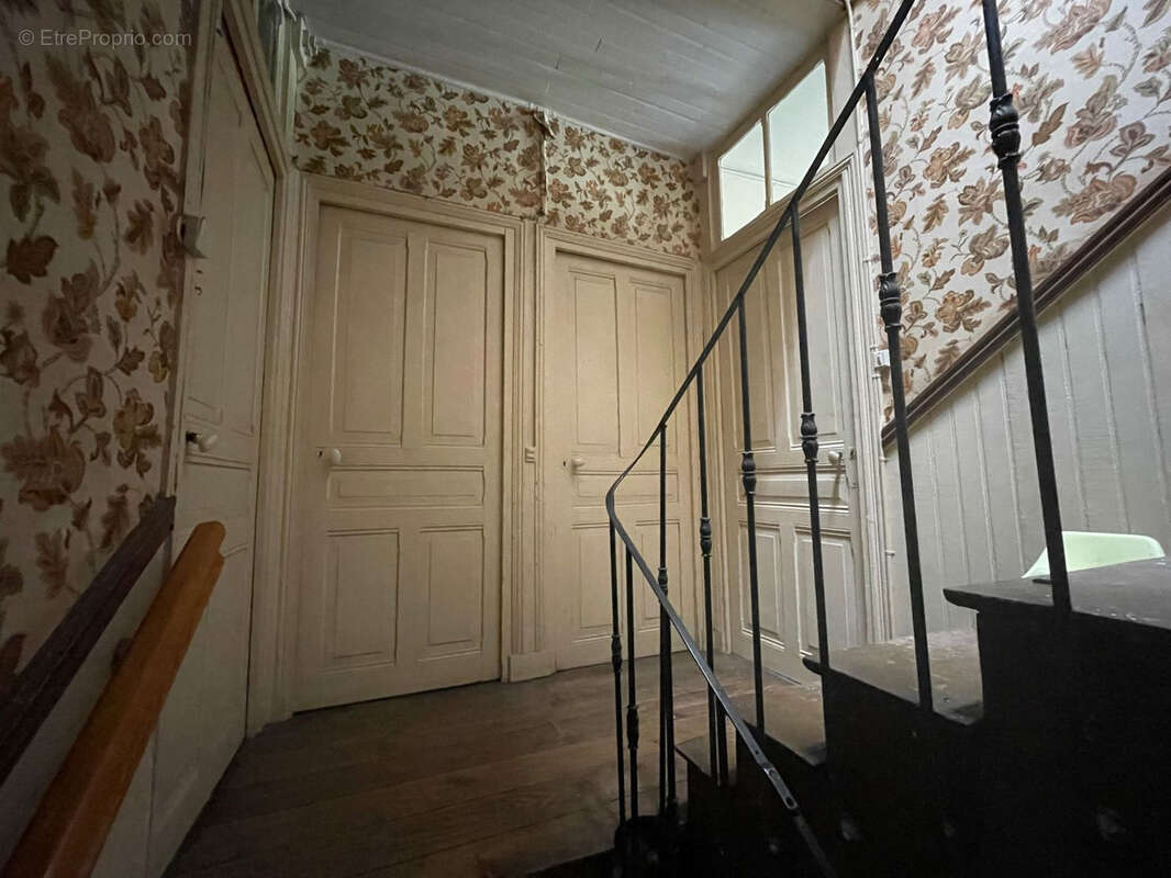 Maison à RIOM-ES-MONTAGNES