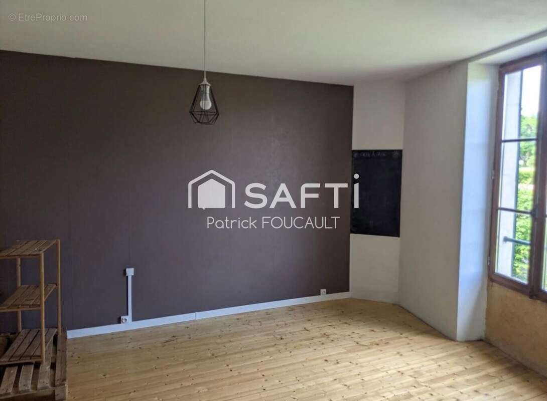 Maison 263 m² à Marcay  - photo 6
