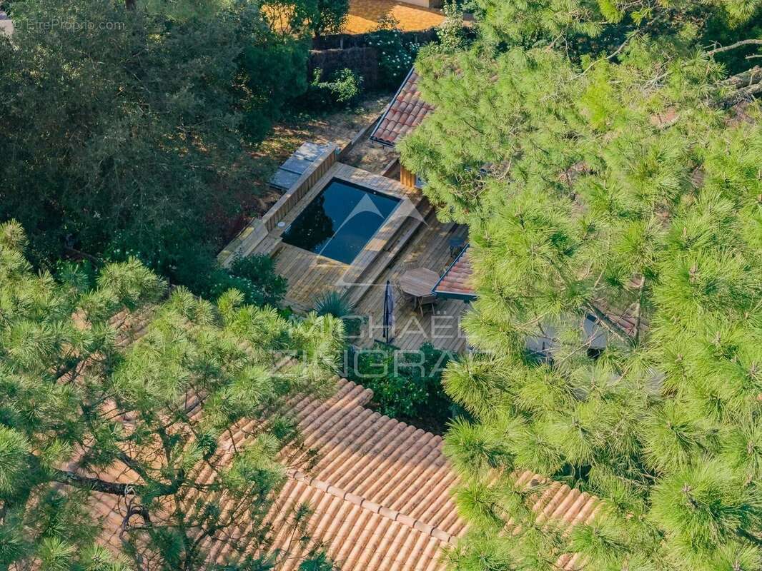 Maison à LE BOUSCAT