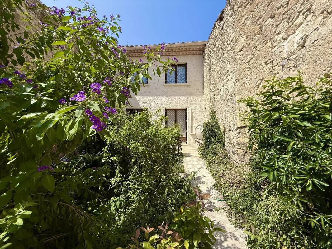 Maison à ROQUEFORT-DES-CORBIERES
