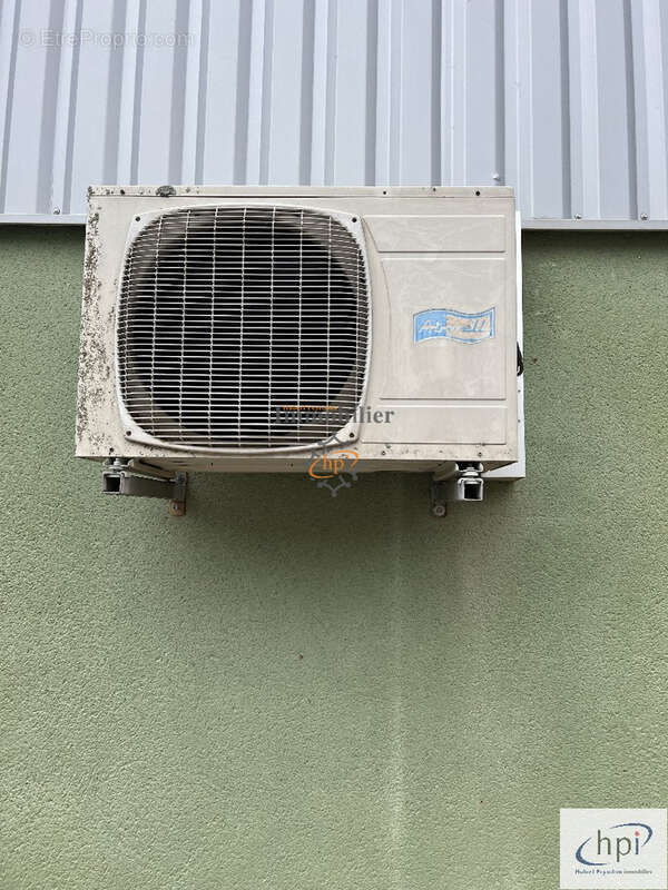 Commerce à VABRES-L&#039;ABBAYE