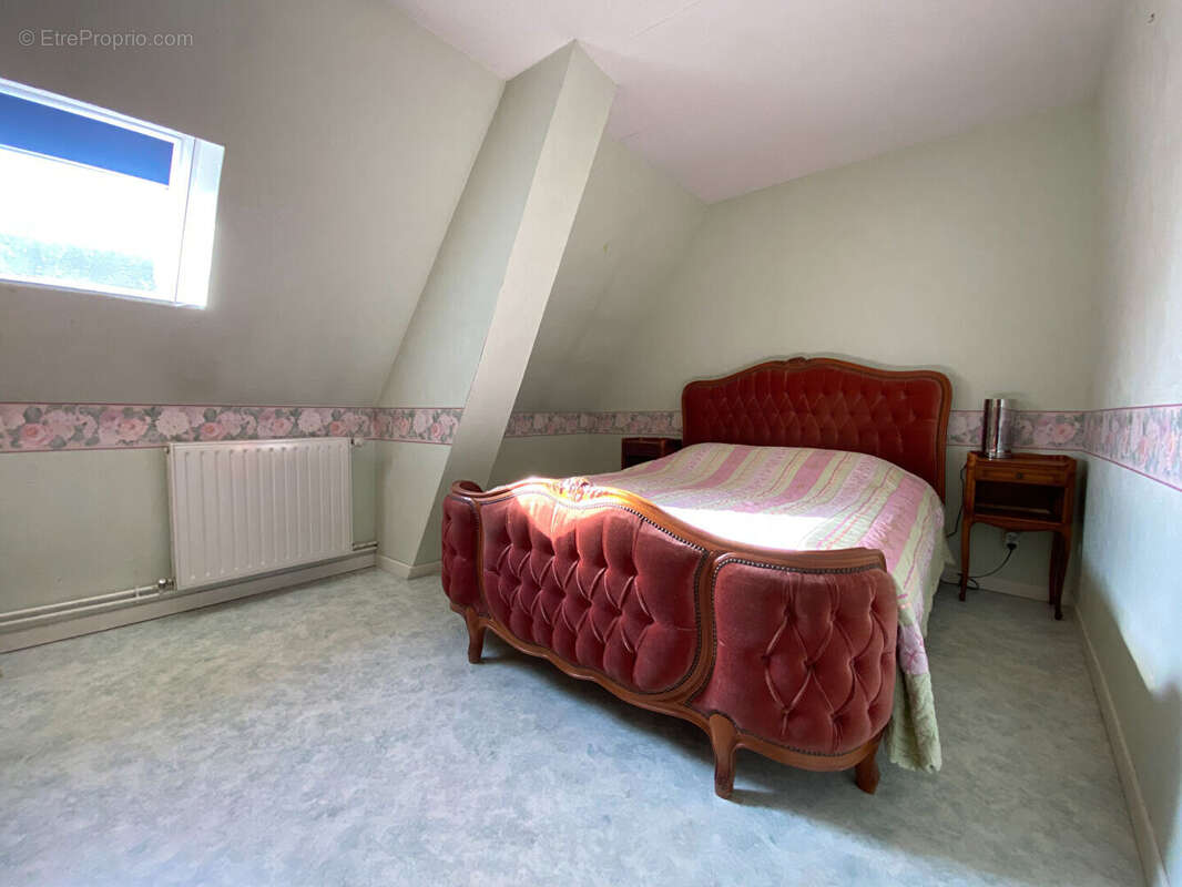 Maison à DAMVILLE