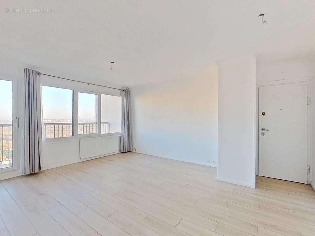 Appartement à RILLIEUX-LA-PAPE