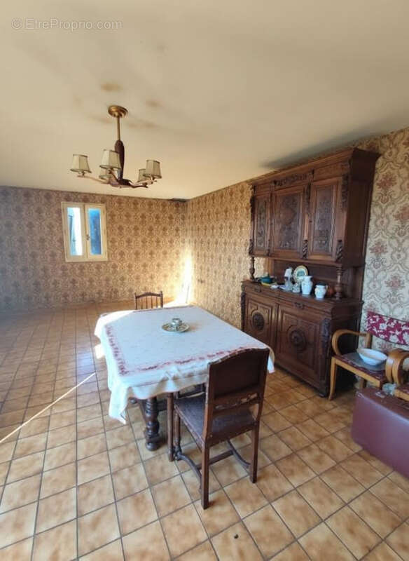 Maison à VILLEFRANCHE-DE-ROUERGUE