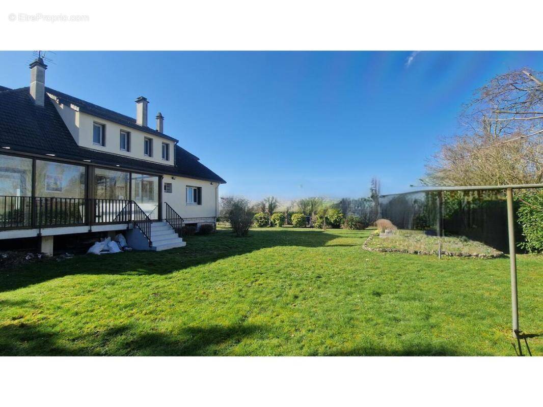 Maison à MARLY-LA-VILLE