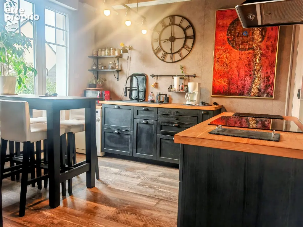 Maison individuelle, 4 chambres, garages et sous-sol - photo 1
