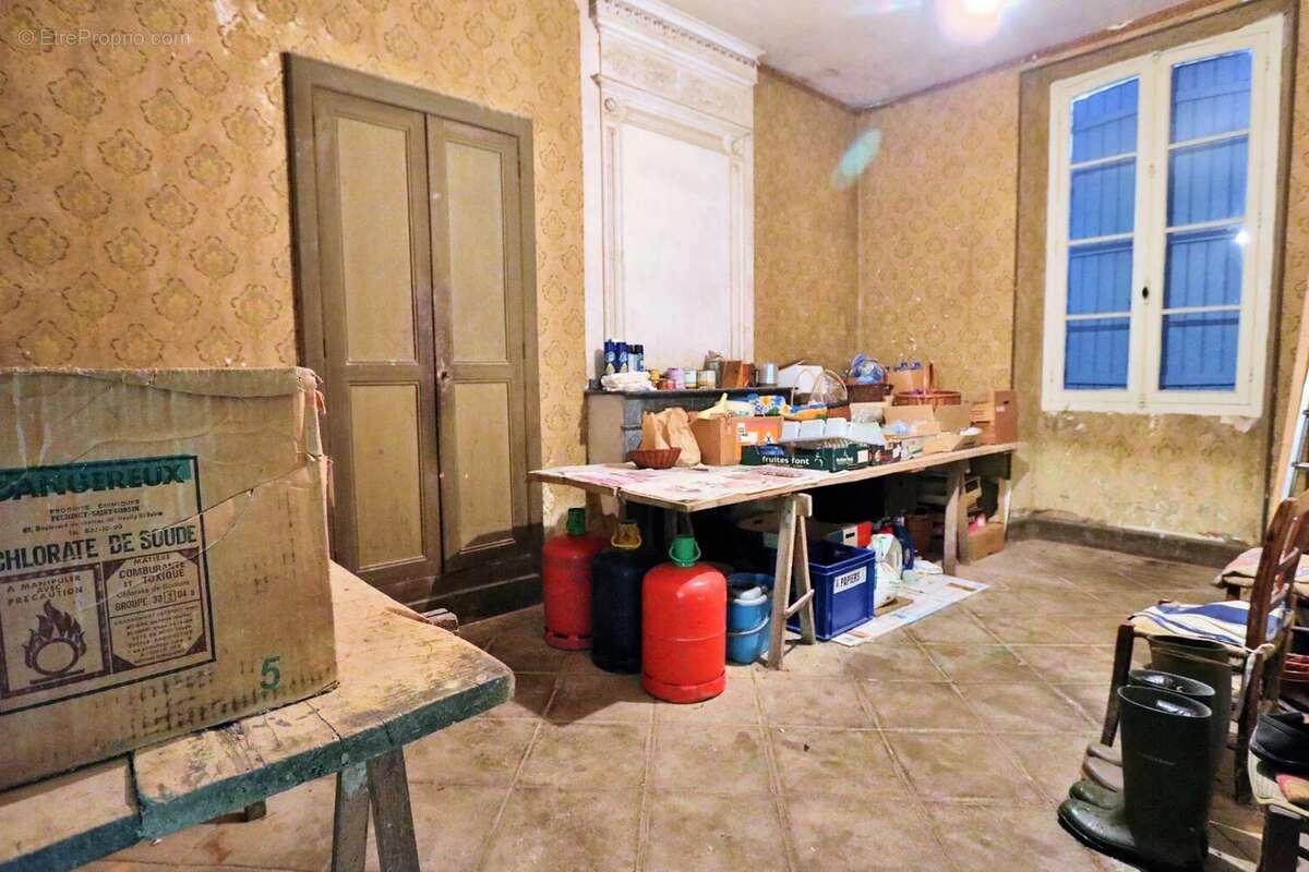 Maison à CASTELNAU-RIVIERE-BASSE