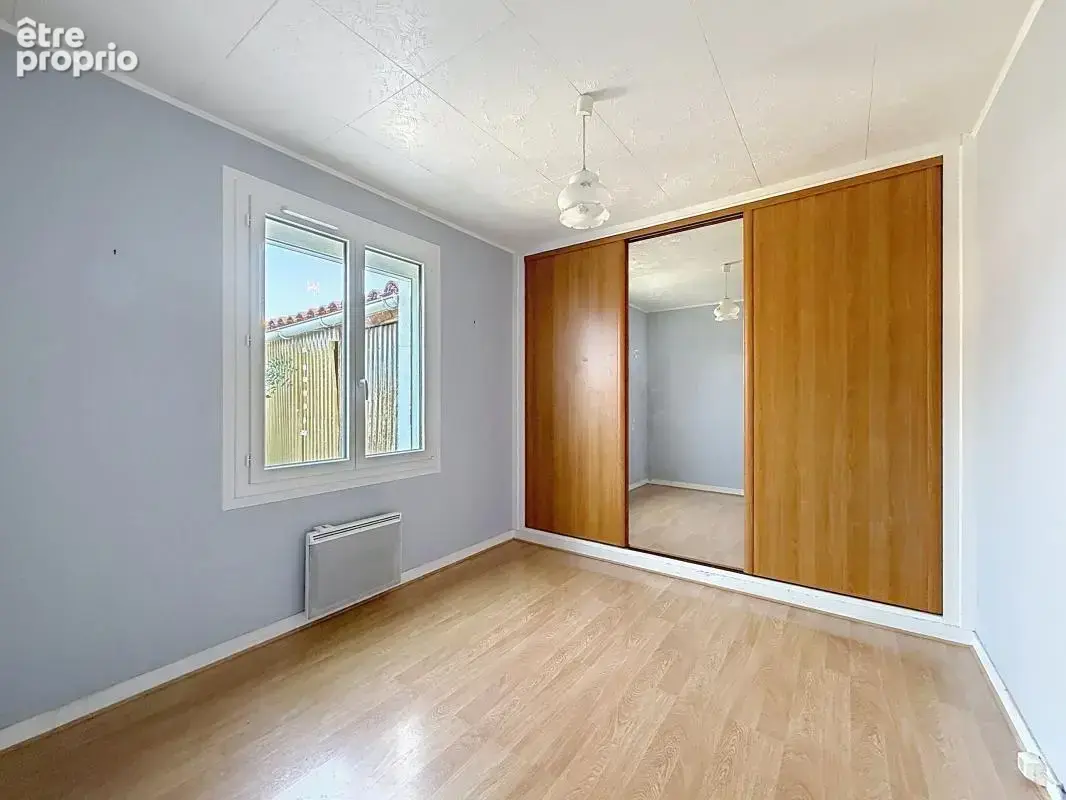 Maison À Vendre  Saint Eloi - photo 8