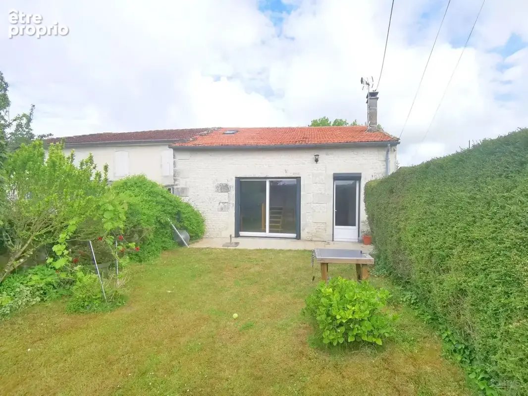 Maison 106 m² à Chenac-Saint-Seurin-D'uzet  - photo 9
