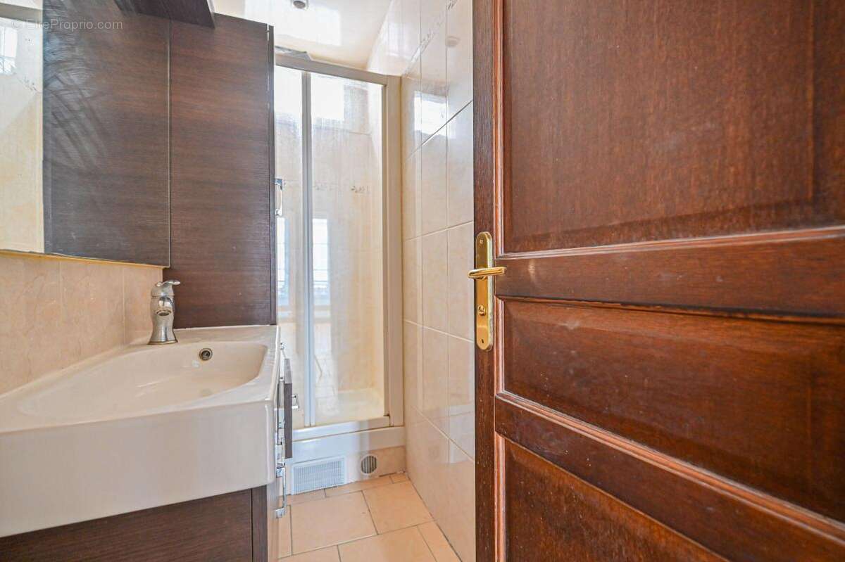 Appartement à PARIS-9E