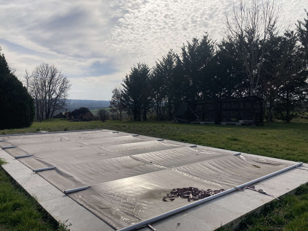 Propriété de 137m2 avec piscine - Dordogne - Périgueux - Grand-Brassac - Terrain 8800m2 - vue panoramique - 3 - photo 3