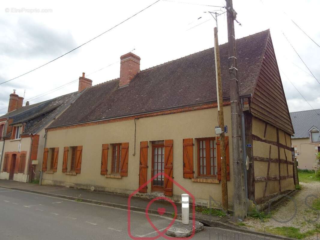 Maison à AUBIGNY-SUR-NERE