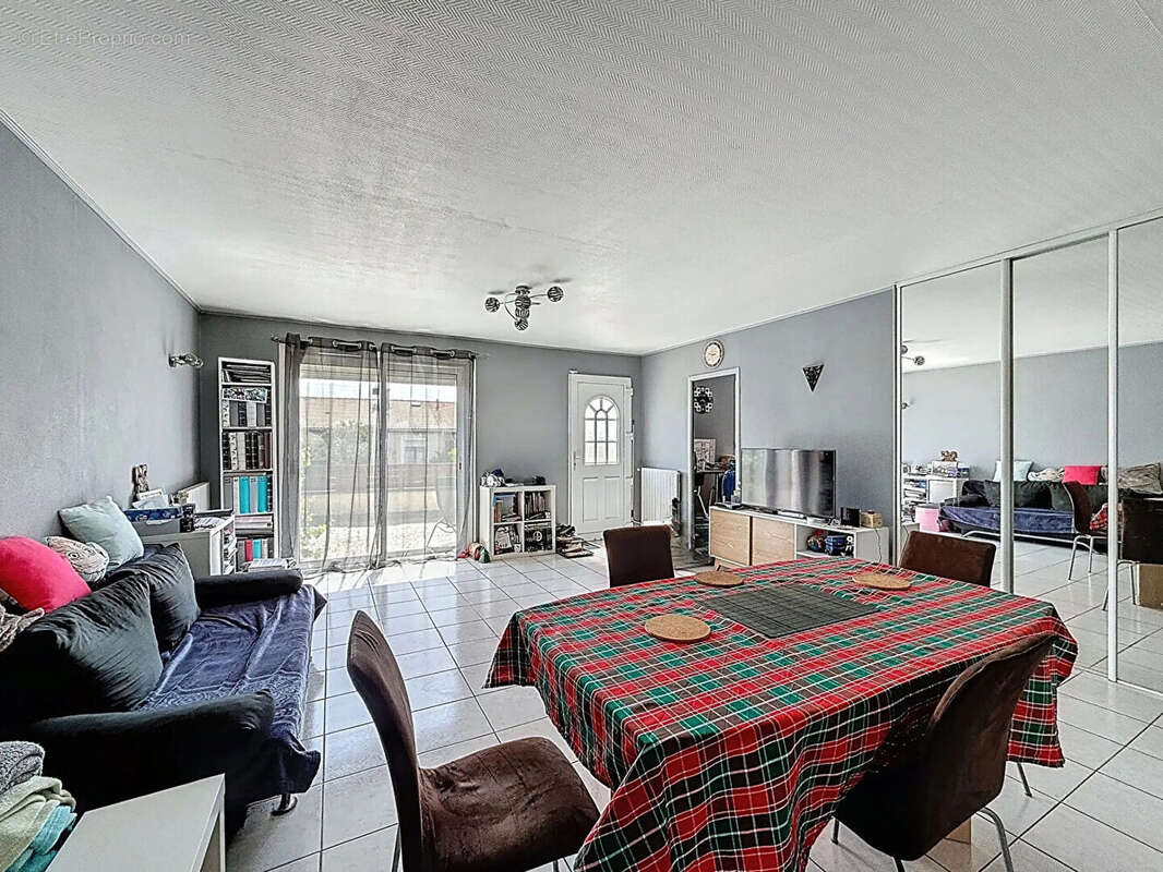 Maison à CARBON-BLANC