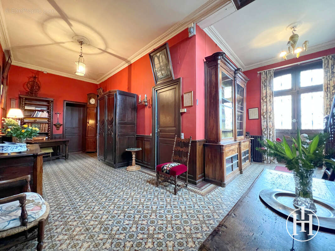 Maison à SAINT-AMAND-MONTROND