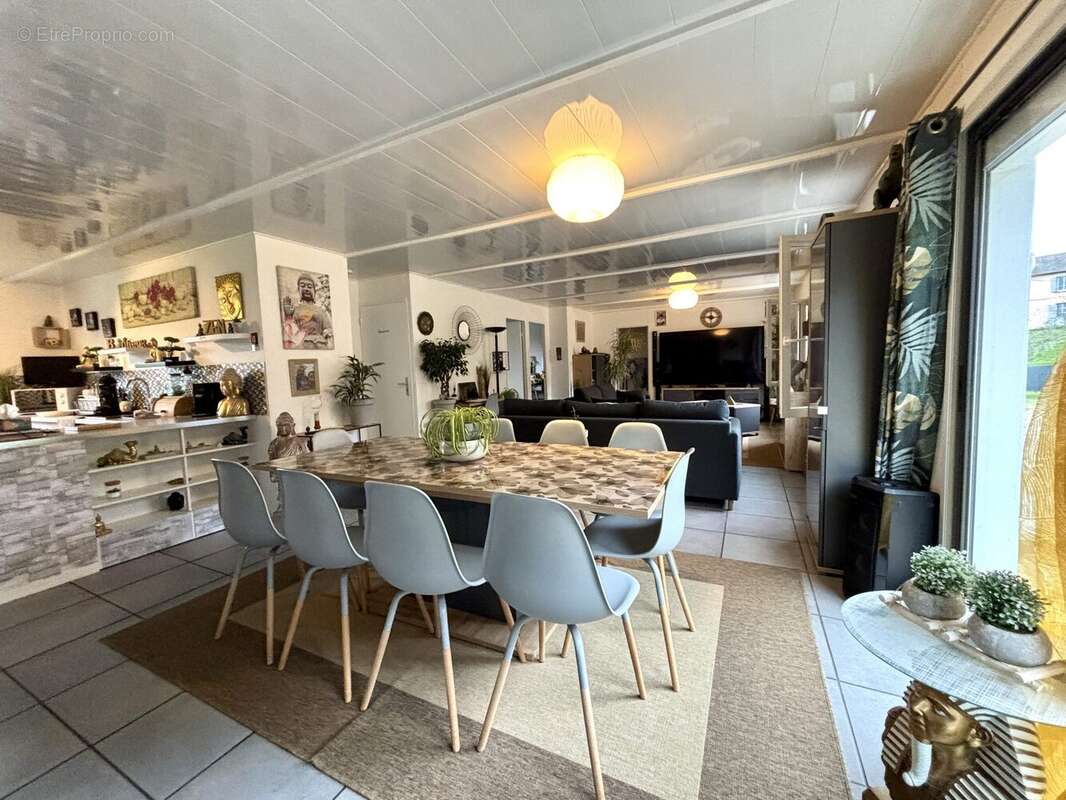 Maison à SAINT-JORY-LAS-BLOUX