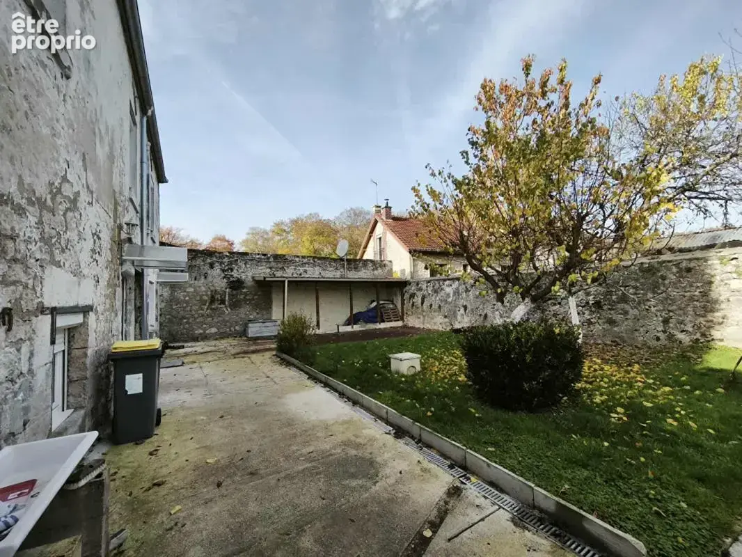 Maison 8 pièce(s) 211 m2 - photo 13