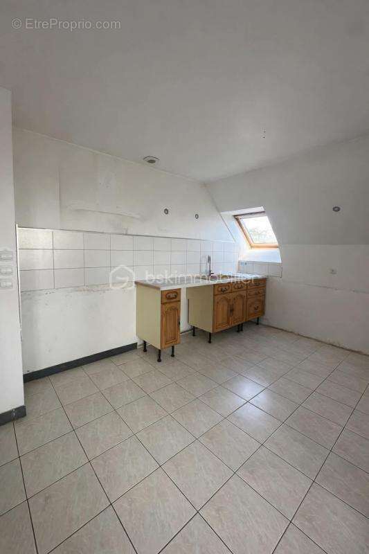 Maison à SAINT-LAURENT-EN-GATINES