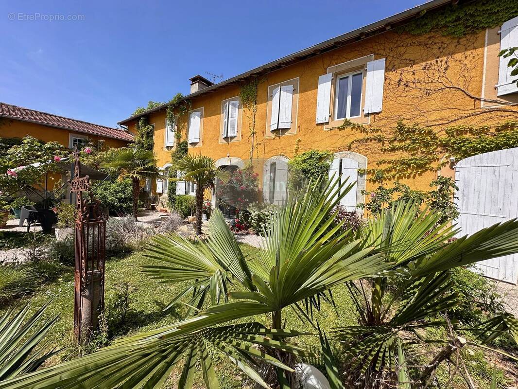 Maison à CASTELNAU-MAGNOAC