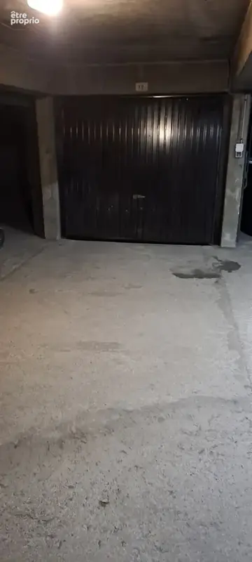 garage fermé, sous sol sécurisé, résidence étudiante les remparts 22000€ FAI - photo 2