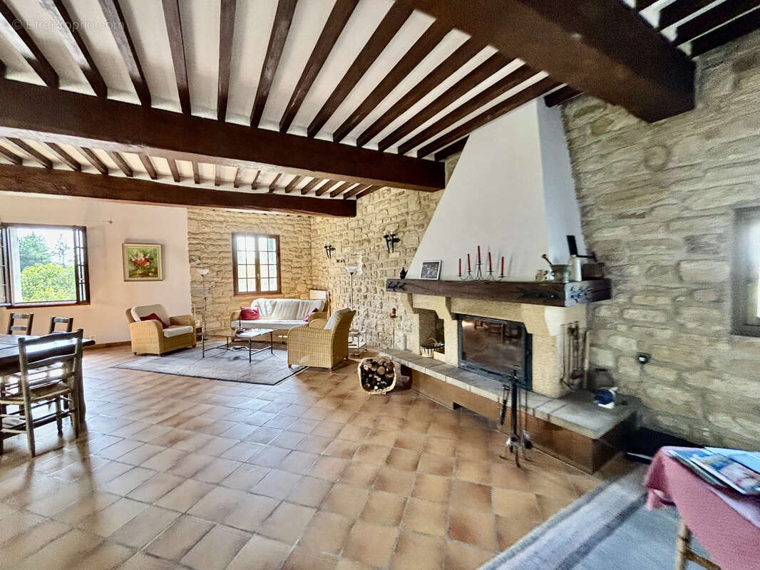 Maison à MALAUCENE