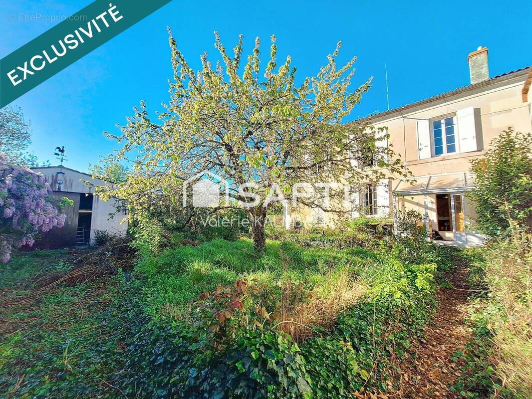Photo 1 - Maison à COGNAC