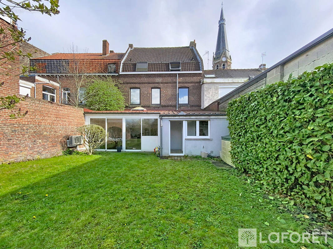 Appartement à LA GORGUE