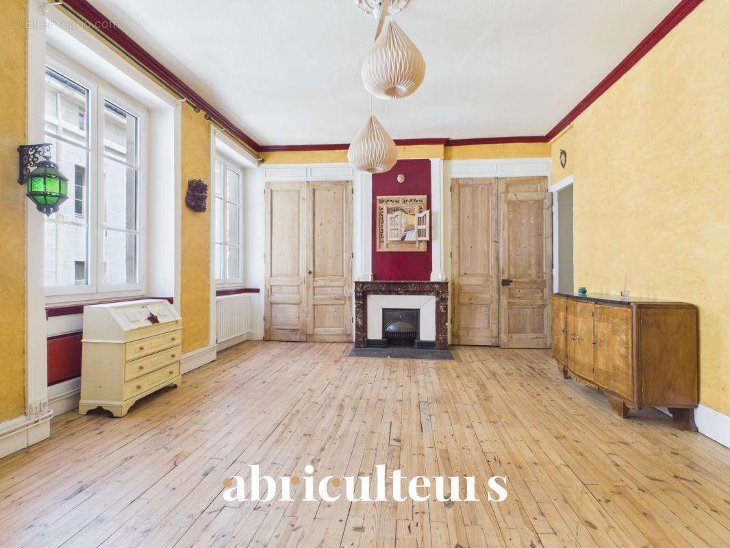 Spacieux appartement familial de 176 m², hyper-centre – Rue de la Résistance en vente à Saint-Étienne (42000) - photo 3
