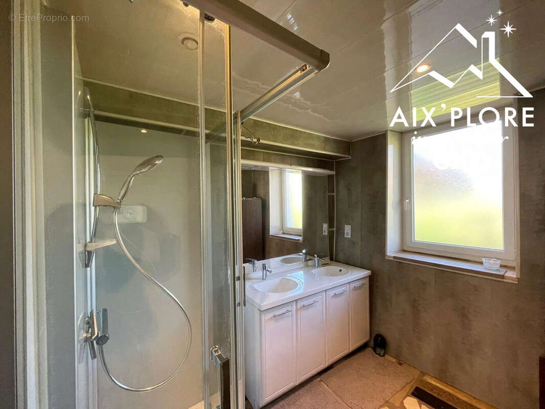 Maison 70 m² à Saint-Rambert-En-Bugey  - photo 8
