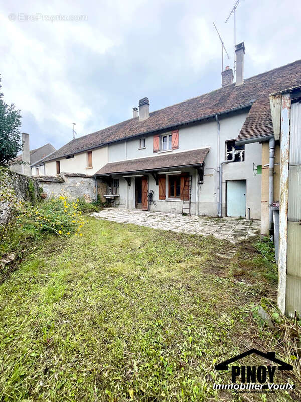 Maison à THOURY-FEROTTES