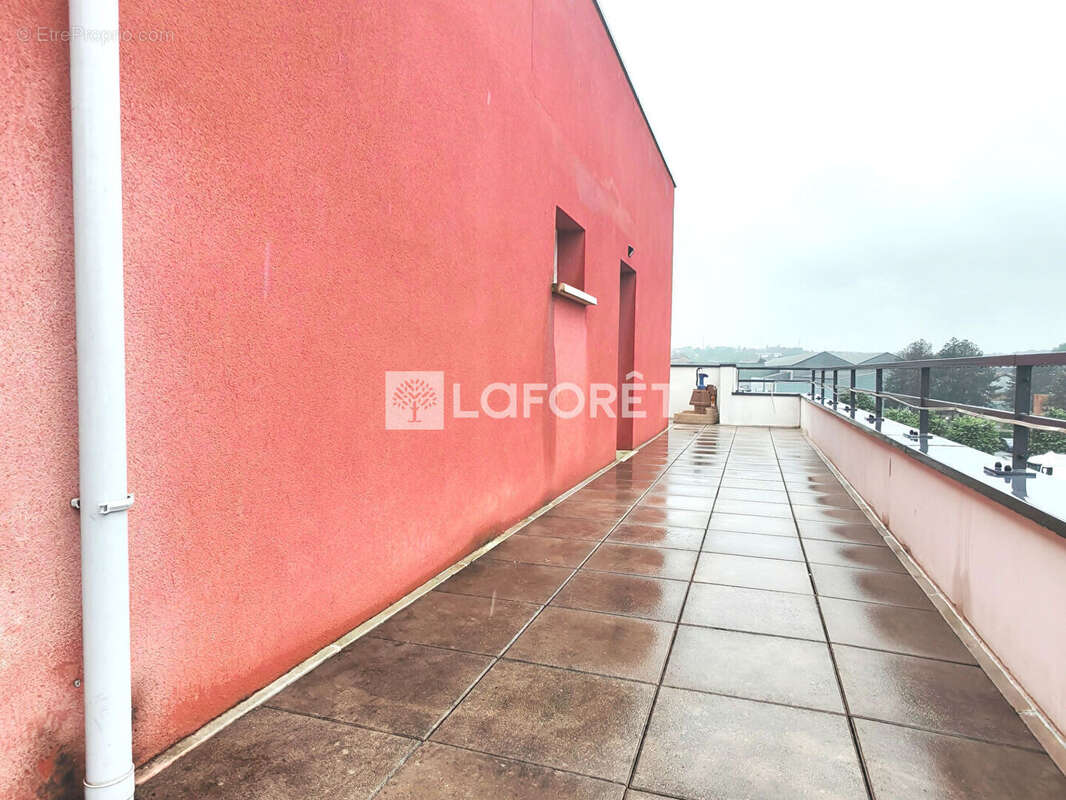 Appartement à CORBEIL-ESSONNES