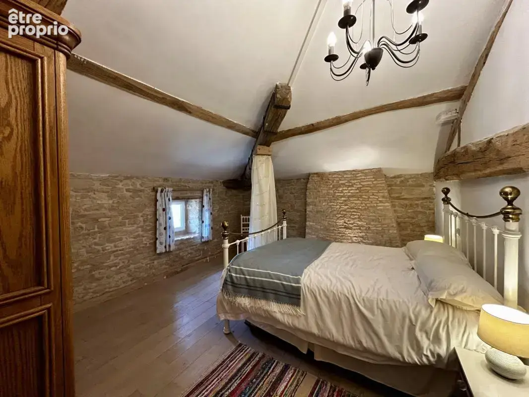 Charmante maison en pierre 126m2, 3 chambres avec jardin - photo 7