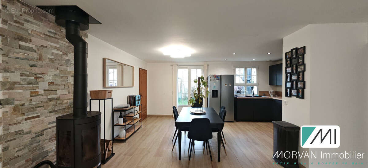 Maison à LES ESSARTS-LE-ROI