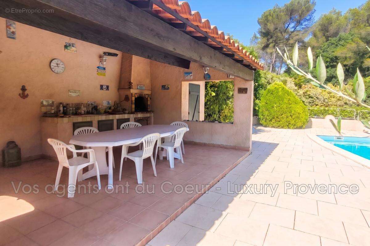 vente maison 5 Pièce(s) - photo 4