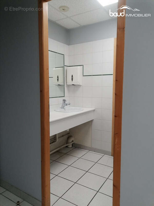 Commerce 131 m² à Villard-De-Lans  - photo 8