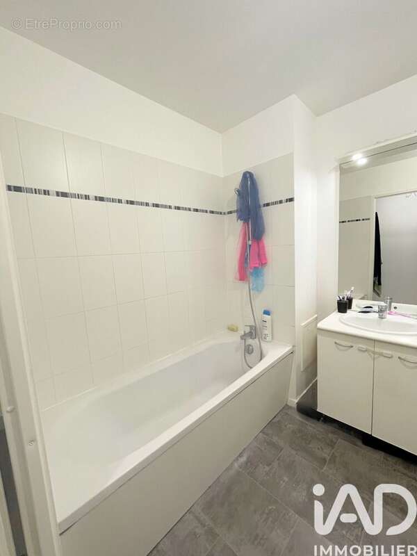 Photo 3 - Appartement à PIERREFITTE-SUR-SEINE