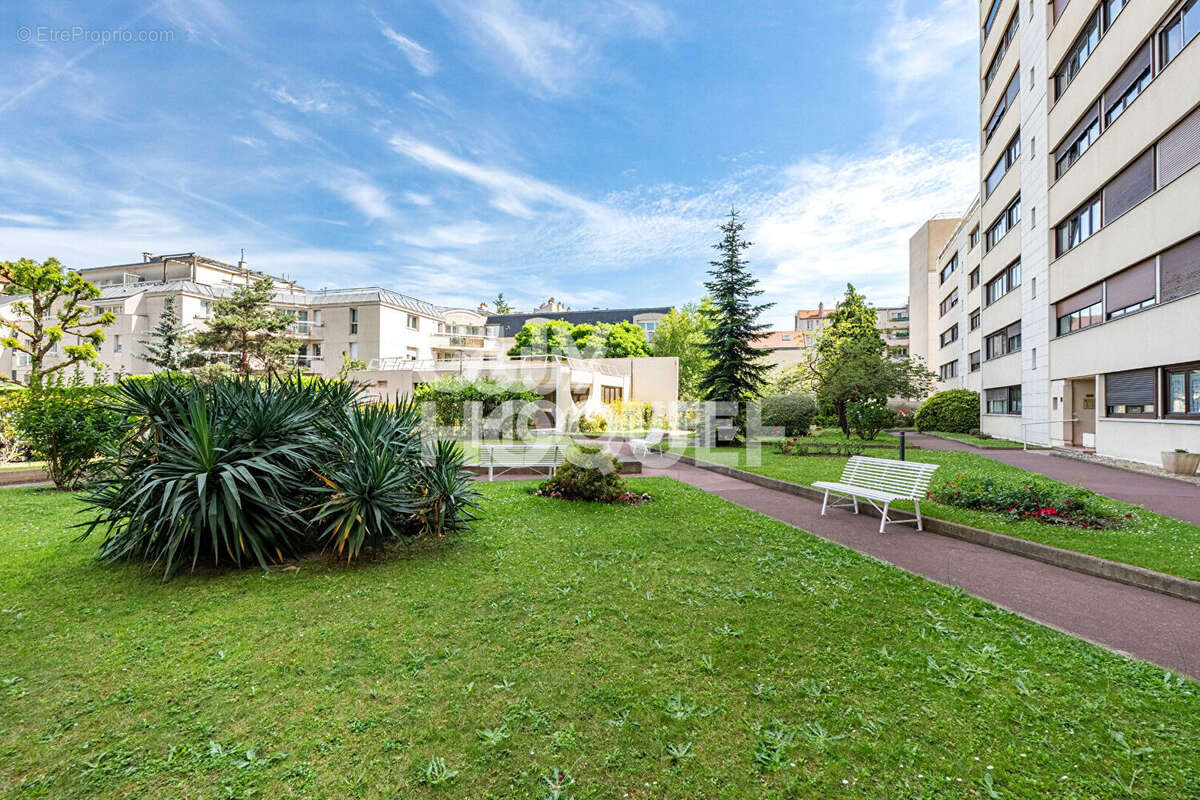 Appartement à ASNIERES-SUR-SEINE