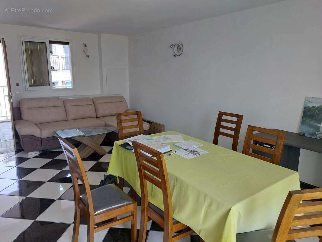 Appartement à SAINT-DENIS