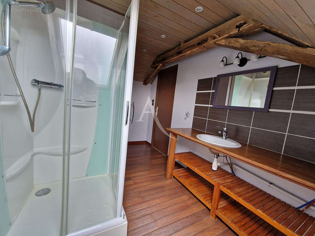 Maison à SAINT-GERMAIN-LE-FOUILLOUX