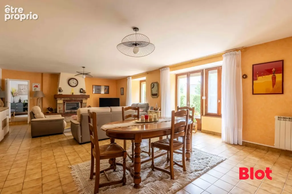 Maison 7 pièces 167 m² à vendre à Thorigne-Fouillard (35235) - photo 4