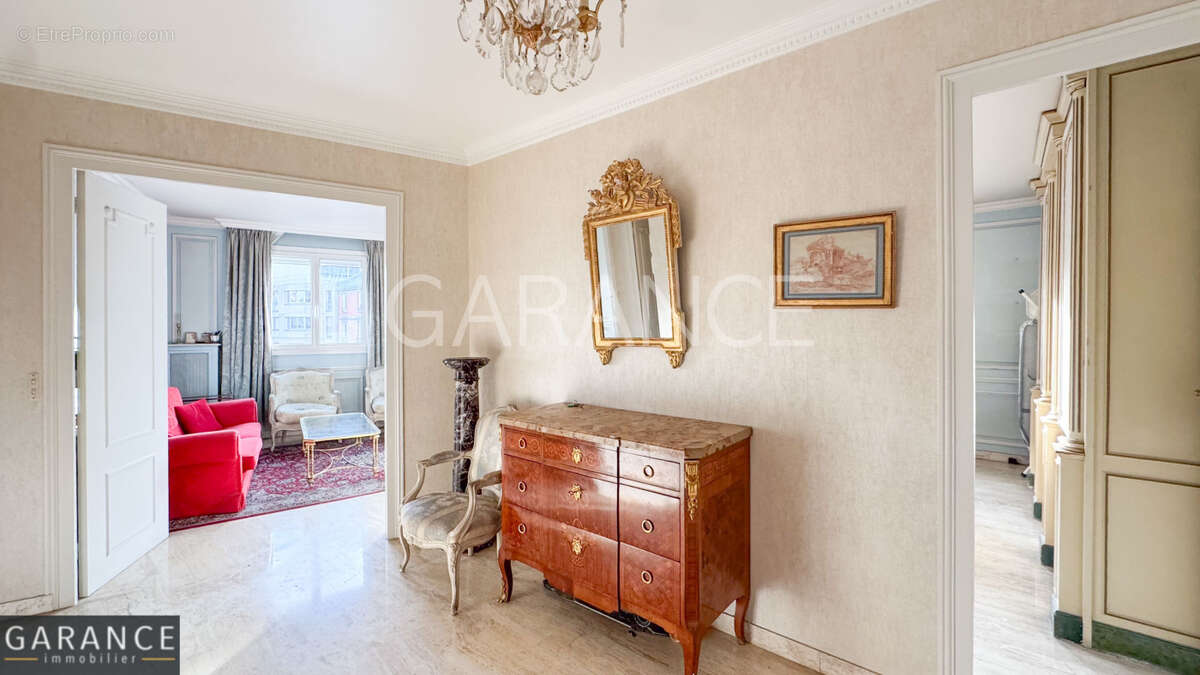 Appartement à PARIS-12E