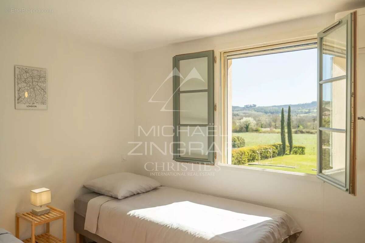 Maison à ROUSSILLON