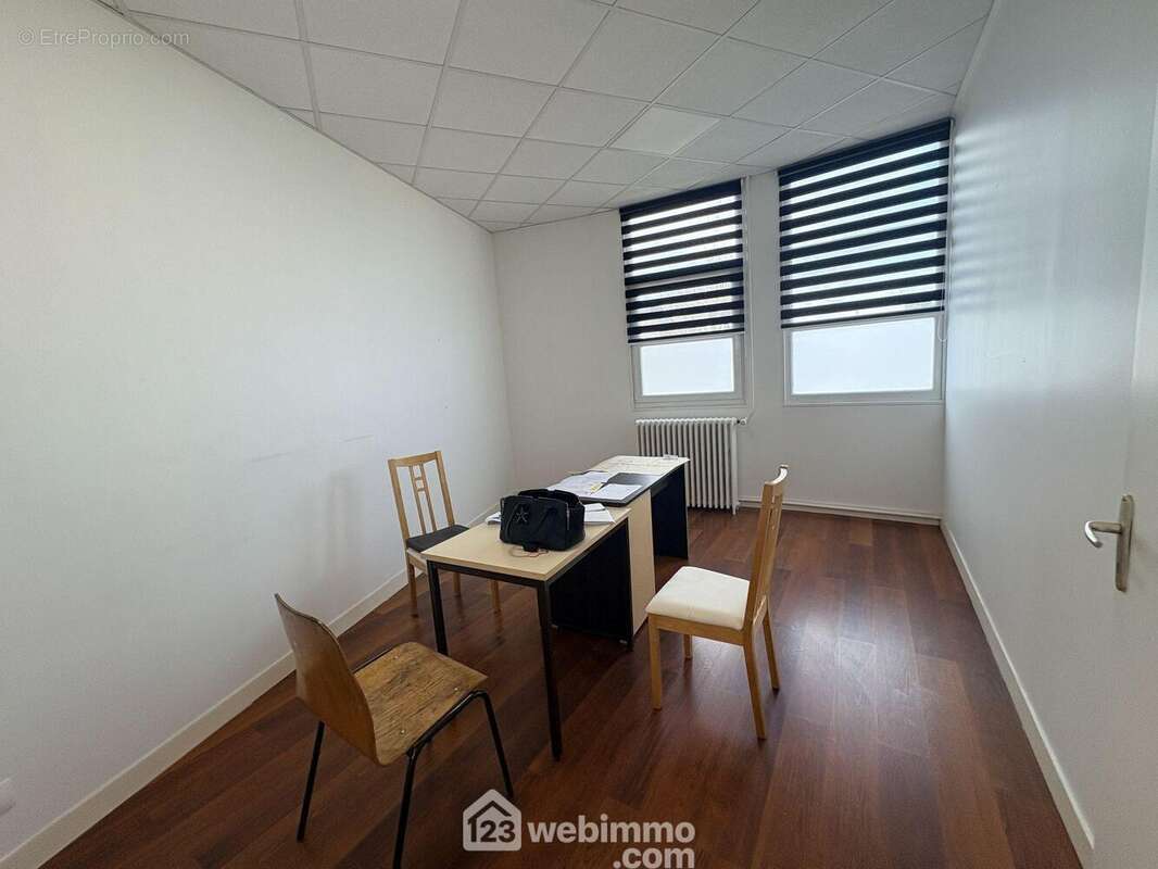 Commerce 270 m² à Barentin  - photo 14