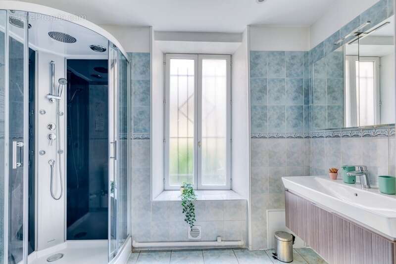 Appartement à LYON-7E