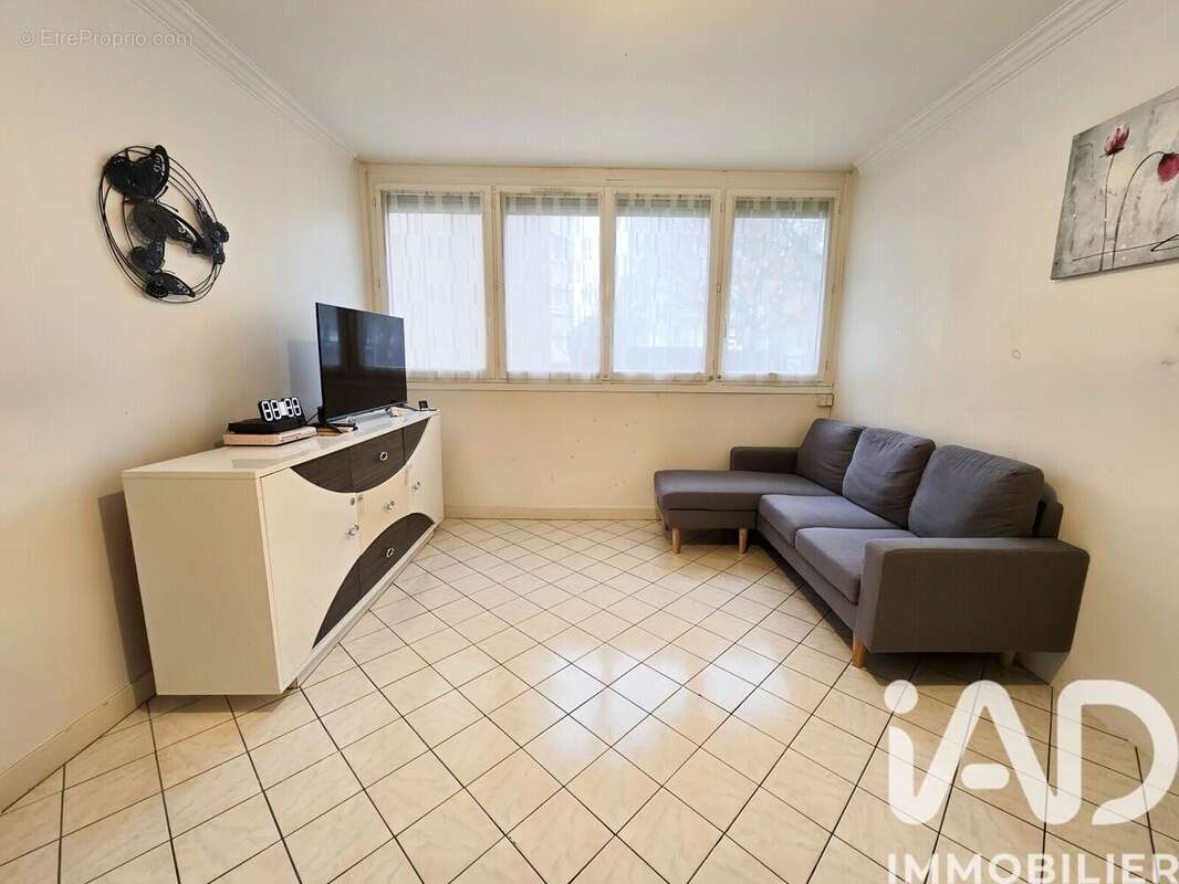 Photo 3 - Appartement à LES MUREAUX