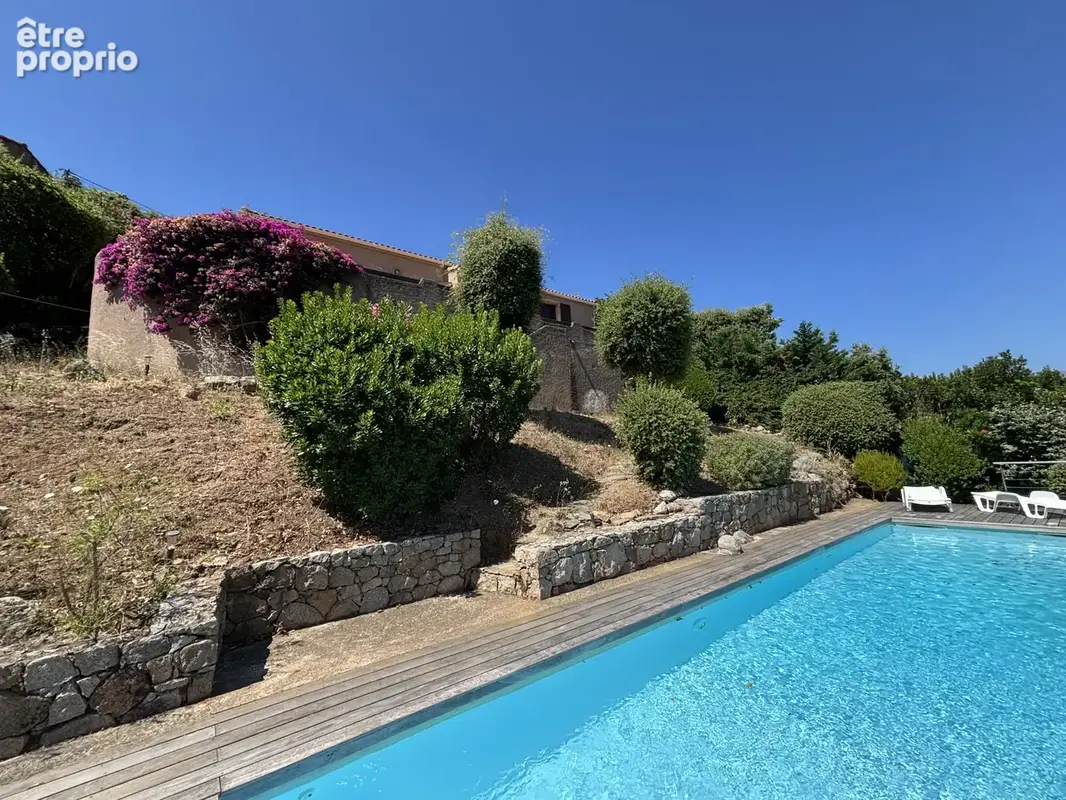 Propriété proche de la Testa  avec piscine et vue panoramique et imprenable sur la mer et les montagnes enviro - photo 27