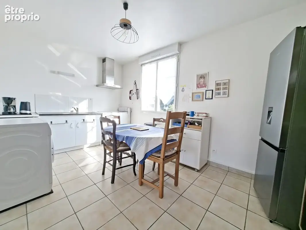Appartement duplex avec balcon et 2 places de parking - photo 2