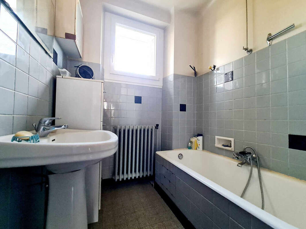 Maison à IS-EN-BASSIGNY