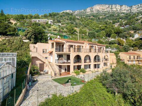 Maison à EZE