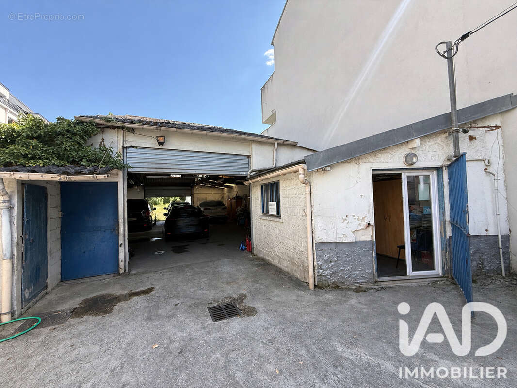 Commerce 321 m² à Boissy-Saint-Leger  - photo 4